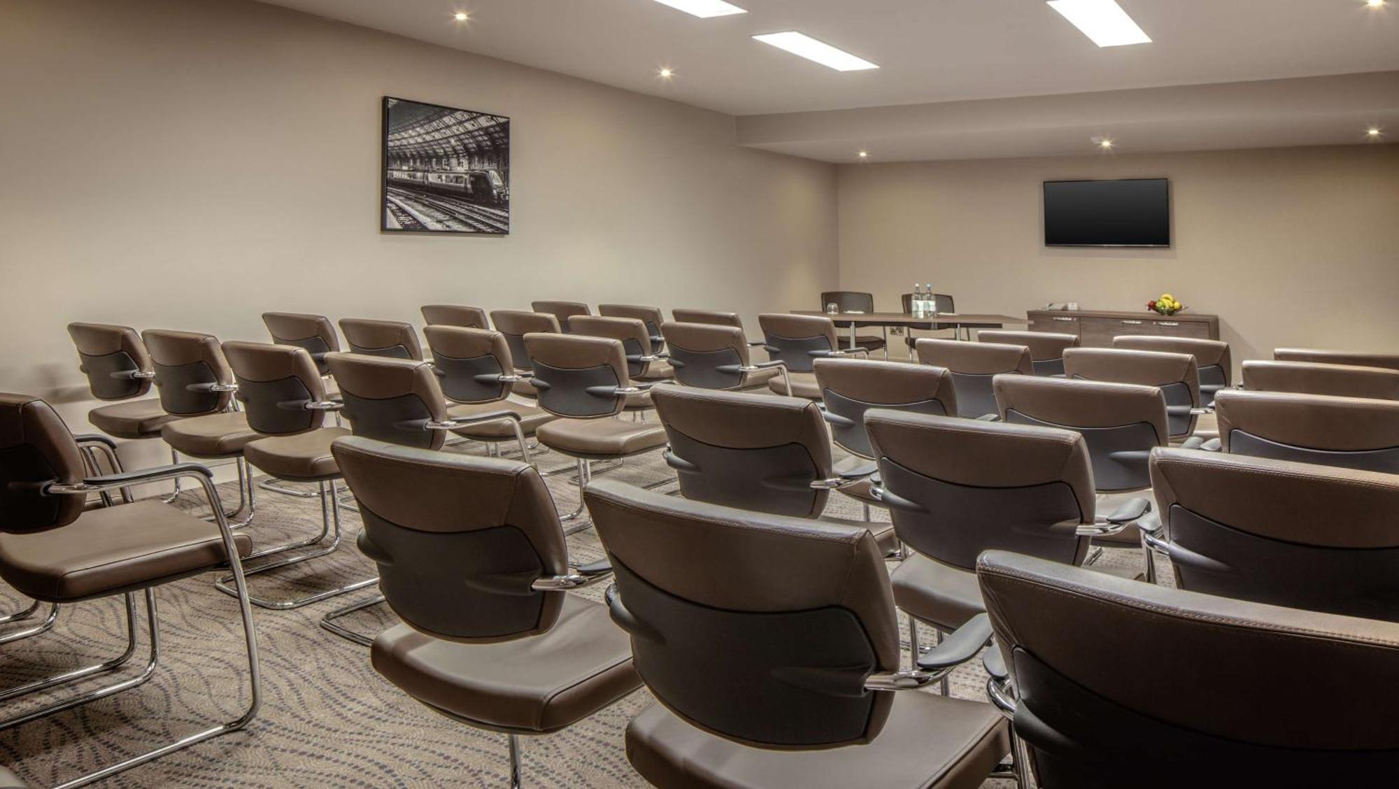 Doubletree By Hilton Bristol City Centre Ngoại thất bức ảnh