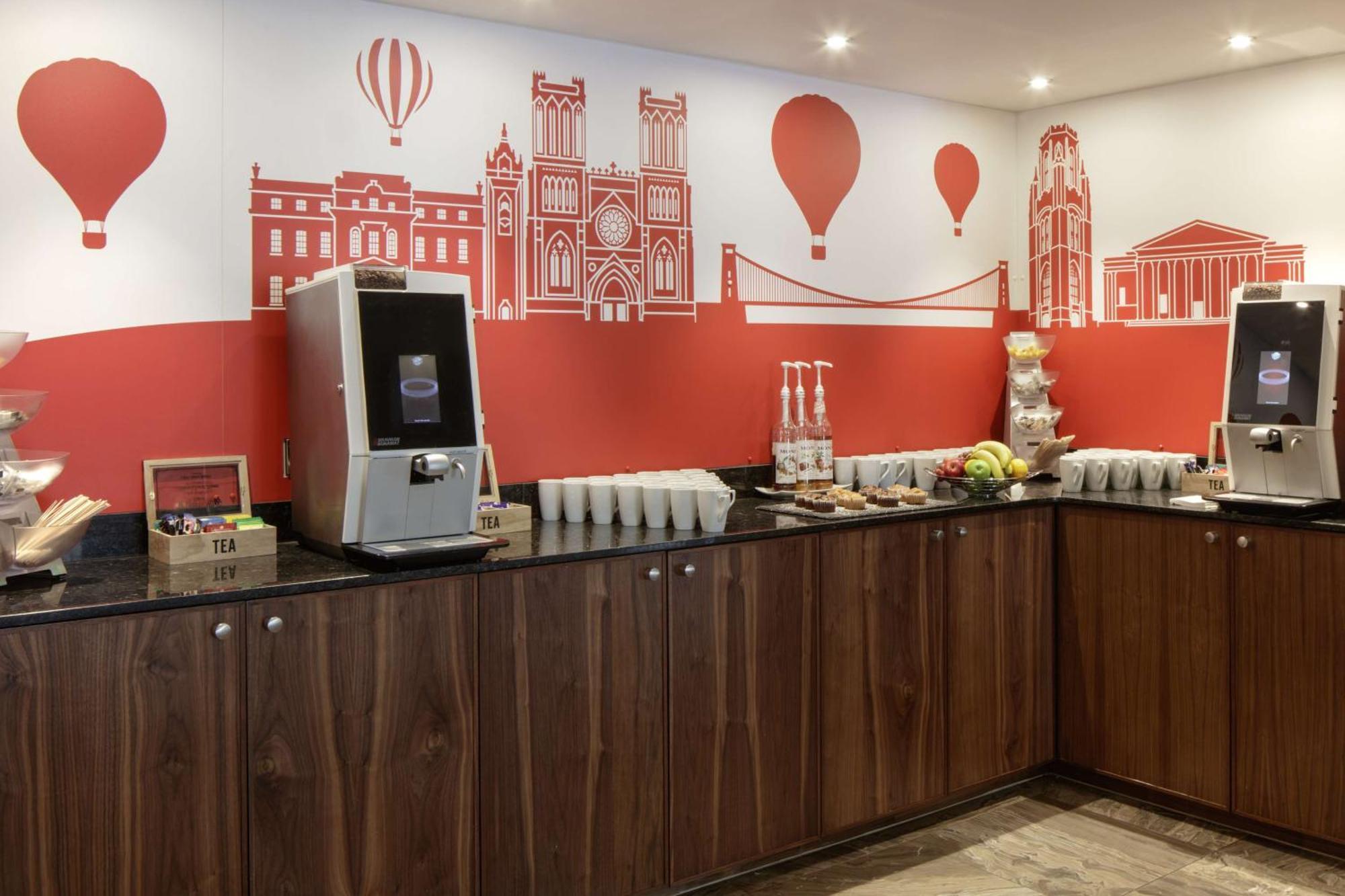 Doubletree By Hilton Bristol City Centre Ngoại thất bức ảnh