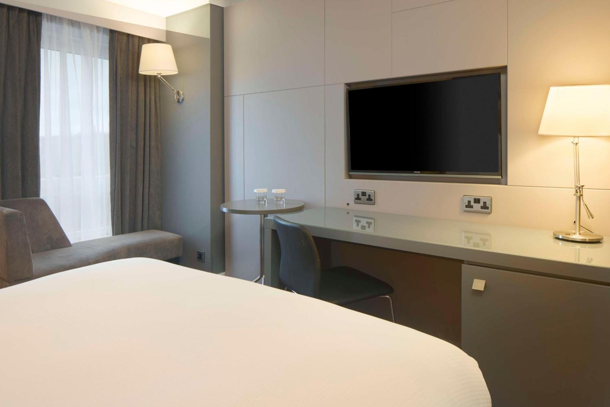 Doubletree By Hilton Bristol City Centre Ngoại thất bức ảnh
