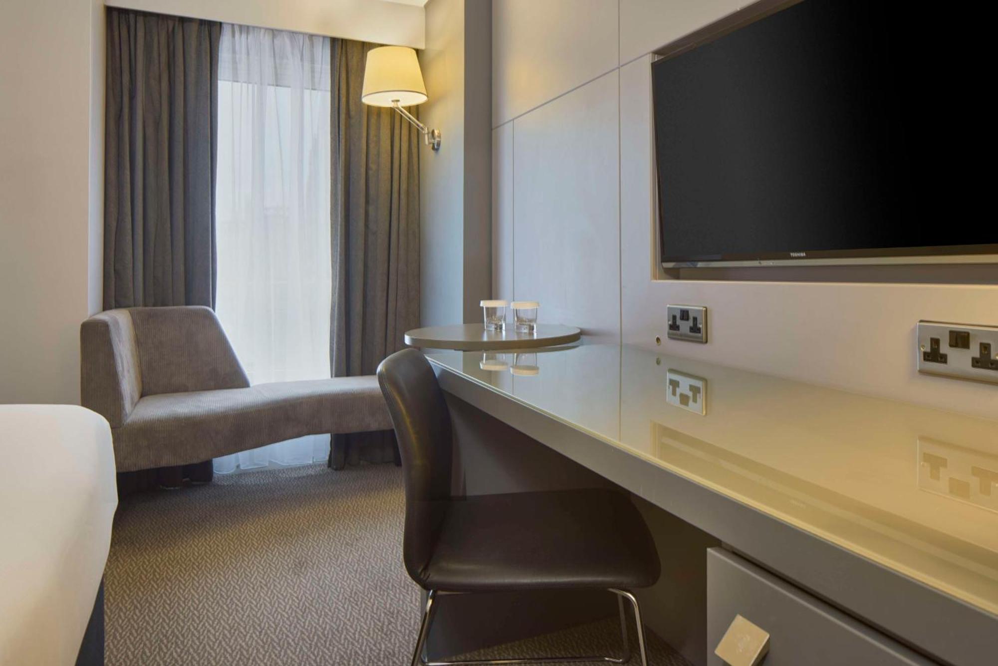 Doubletree By Hilton Bristol City Centre Ngoại thất bức ảnh
